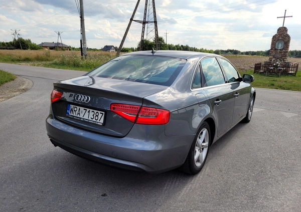 Audi A4 cena 43900 przebieg: 348000, rok produkcji 2012 z Pionki małe 704